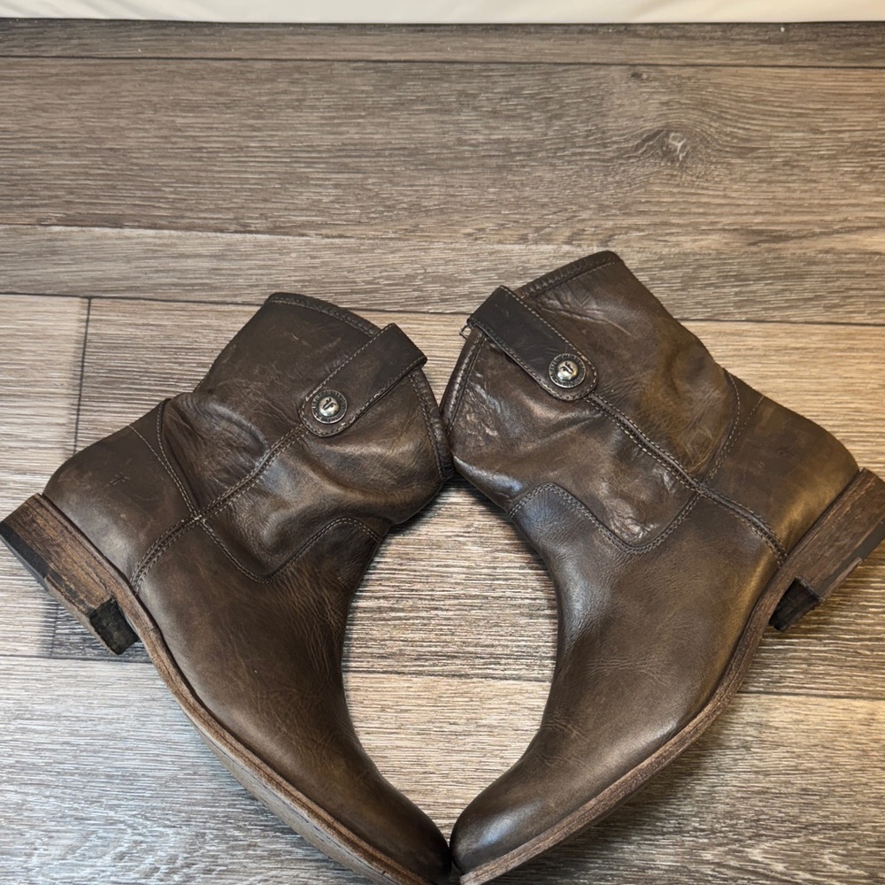 Frye Brown Leather Ankle Boots woman’s size 9.5 (j184)